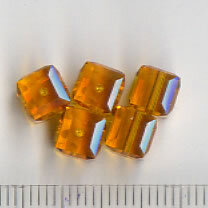 Swarovski 6mm Würfel Topaz