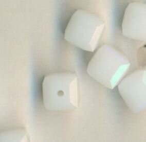 6 mm Würfel Swarovski White Alabaster