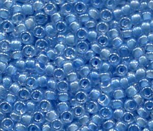 2,2mm Rocailles Klar mit Blaueinzug