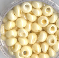 6mm Rocailles Tropfen Creme