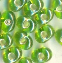 3,2 x 6,5 Farfalle Rocailles Grün Lüster Silbereinzug