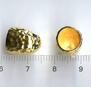 Metallelement goldfarben