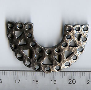 Metallelement schwarzfarben