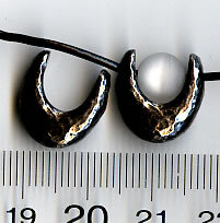 Metallelement schwarzfarben