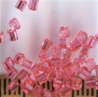 2mm Würfel Rose Transparent