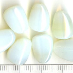 Glasperlen Opal-Beige