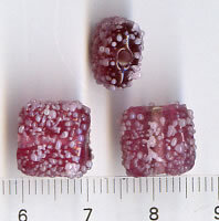 Glasperlen Brombeer