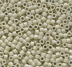 11/0 Delica Opak Linen Luster 261