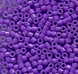 11/0 Delica Deyd Opak Red/Violet 1379