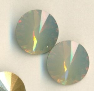 14mm Swarovski Rivoli Light Grey Opal Sonderfarbe