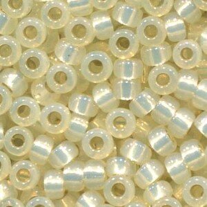 11/0 Roc.Silverlined Matt Cream 577