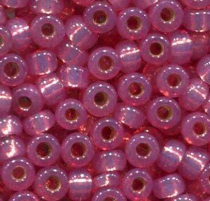 11/0 Roc. Silverlined Semi Matt Tawny Pink 645
