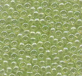 11/0 Roc. Extra Pale Green 371