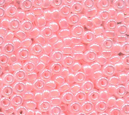11/0 Roc. Pale Pink Ceylon 517