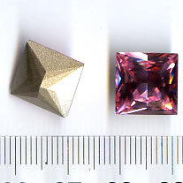 Swarovski Quadrat Light Rose*