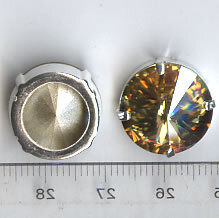 16mm Rivoli Swar.Golden Shadow gefasst