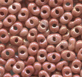 4 x 2 Farfalle Rocailles Altrosa Meliert Lüsternd 26399