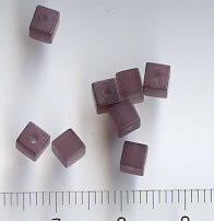 Cateye Würfel Violett
