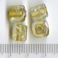 Glasperlen Würfel Gelb