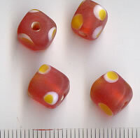 Glasperlen Würfel Rot