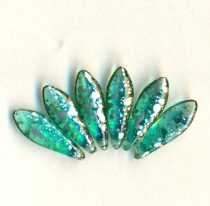 Dagger Beads Grün mit Silbersprenkel